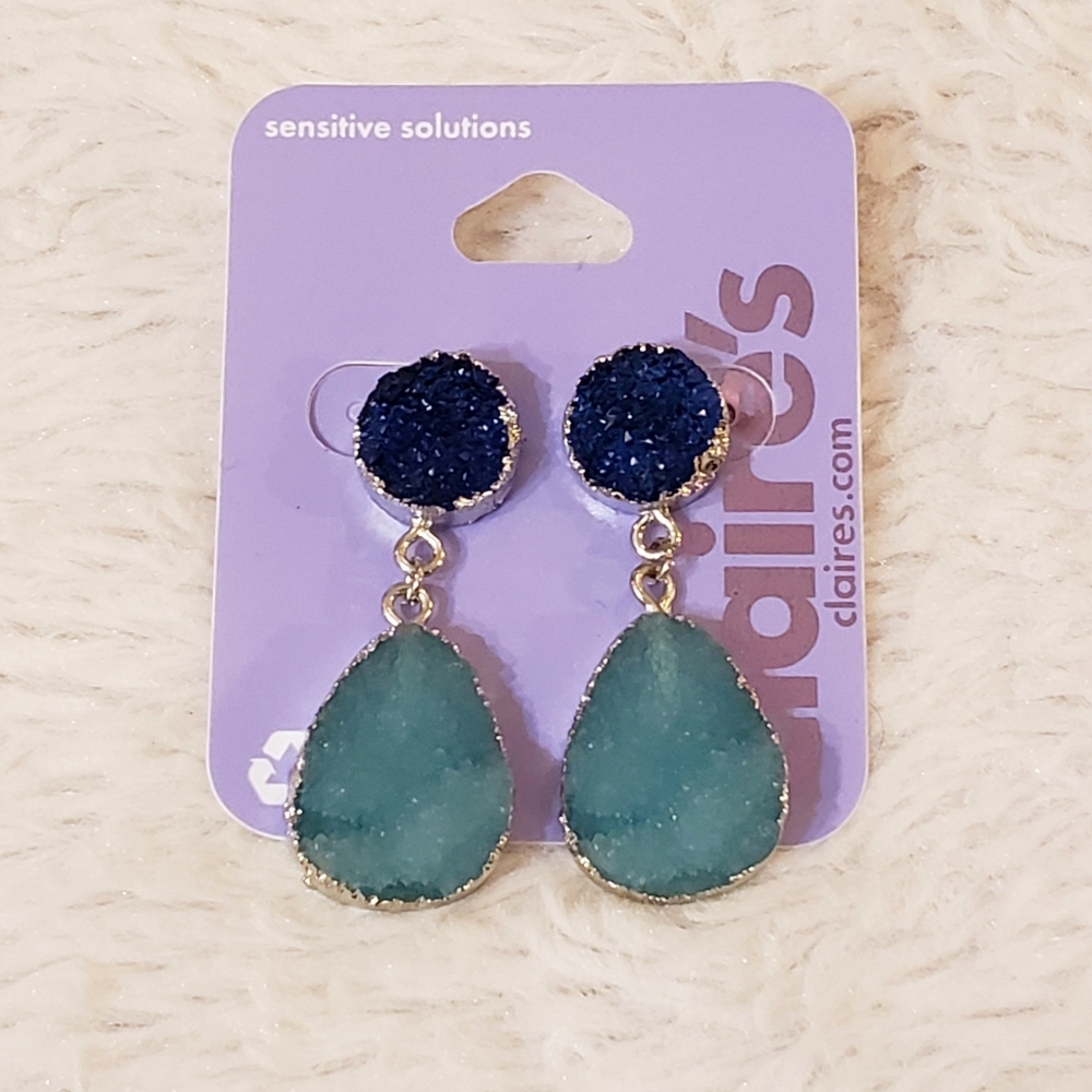 NWT Claire's Post Earrings.